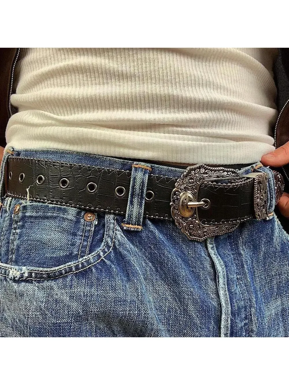 Y2k 2000s style black western silver boho belt. 38.5 inches length. Unisex